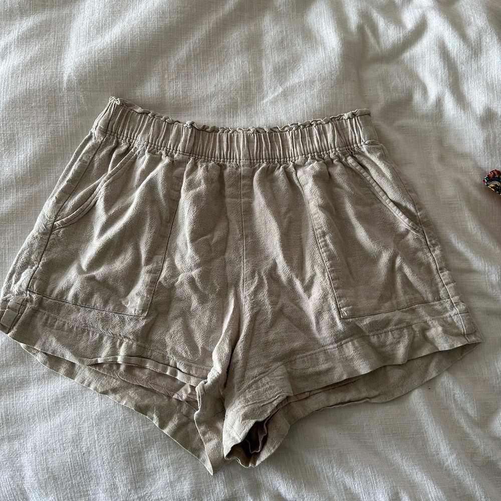 Abercrombie & Fitch High Waist Tan Linen Shorts